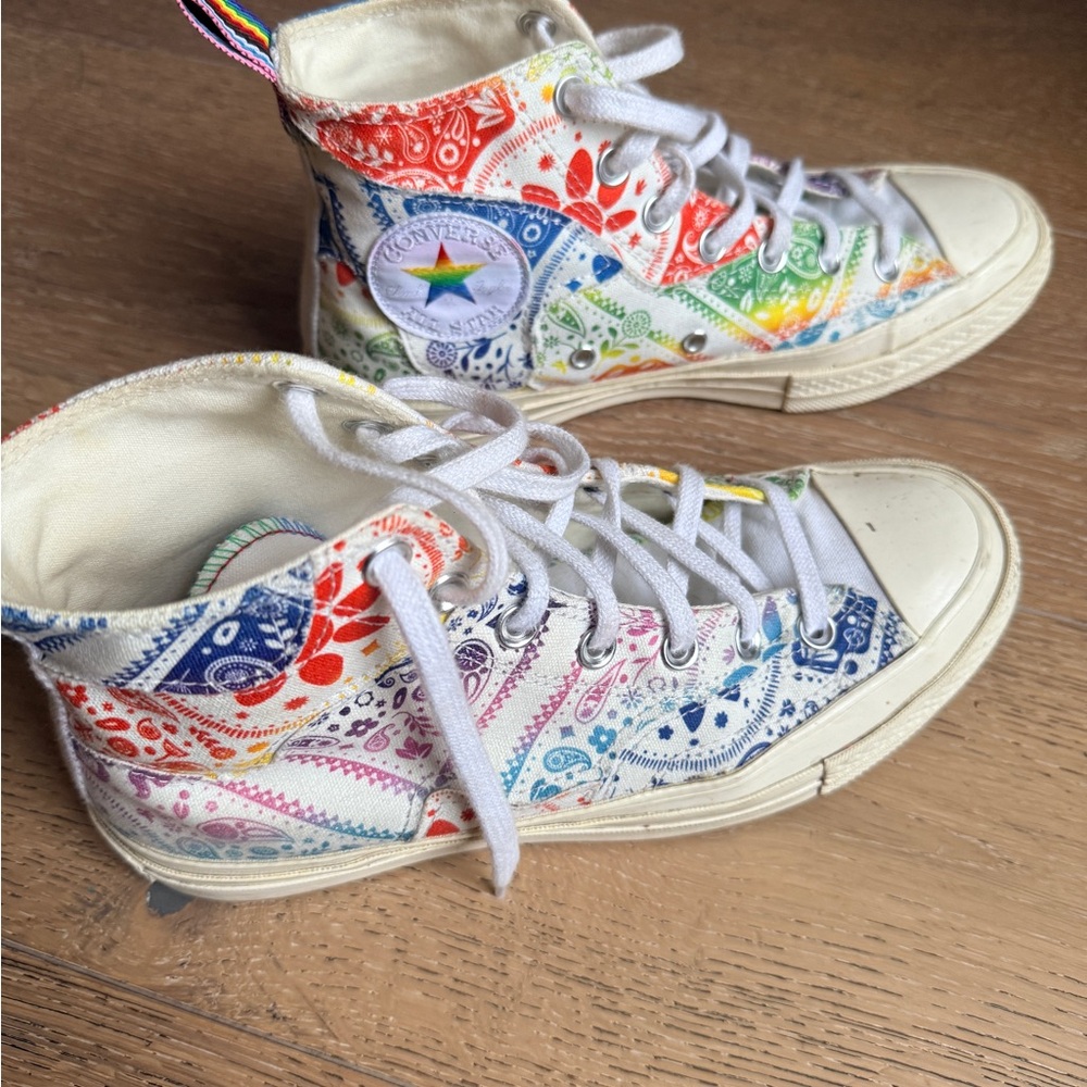 Converse PRIDE High-Top Sneakers women’s size 8 or men’s size 6!